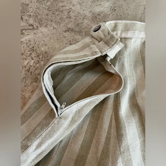 Vintage French Linen Blend Striped Pleated Bermuda Shorts - Picture 5 of 9